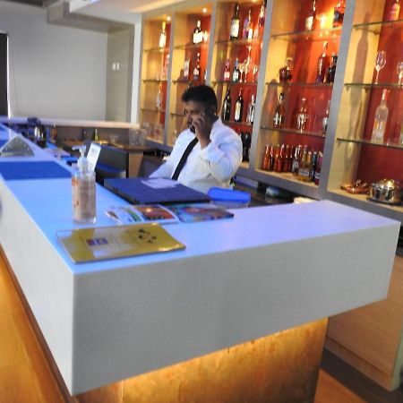 Hotel Annamalai Bahur エクステリア 写真