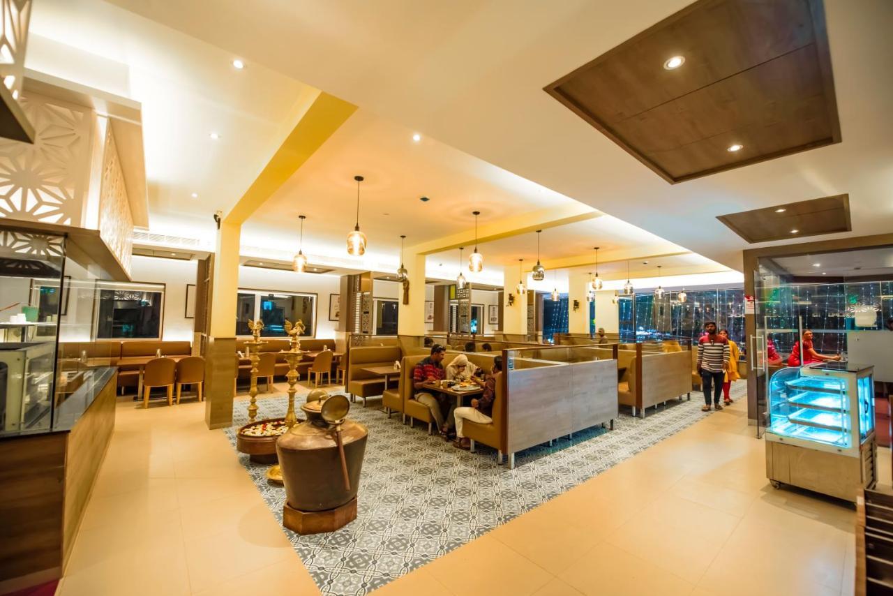 Hotel Annamalai Bahur エクステリア 写真